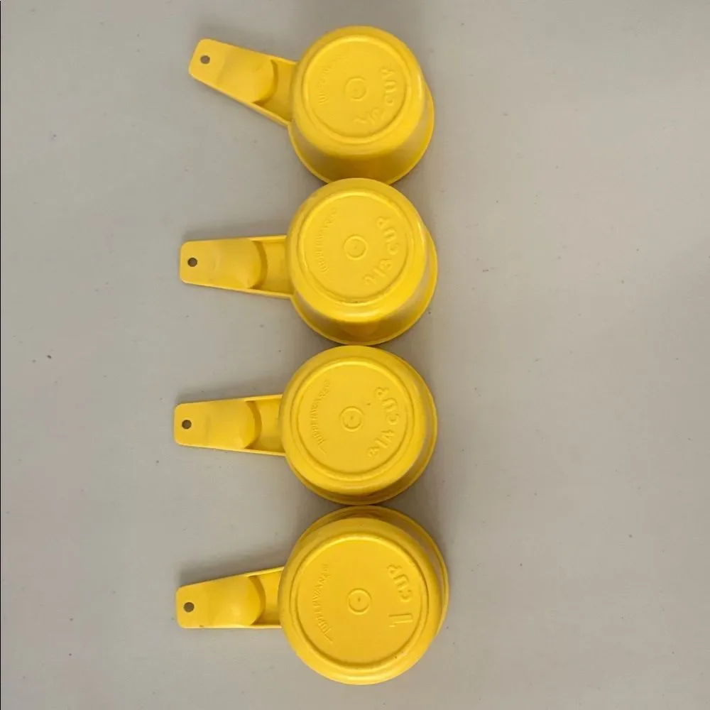 Vintage Tupperware Bright Yellow Nesting Measuring Cups